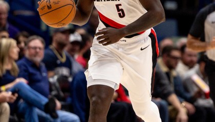 开云官方-油箱还有油！霍勒迪砍下生涯第14次30分10助 上次还是三年前